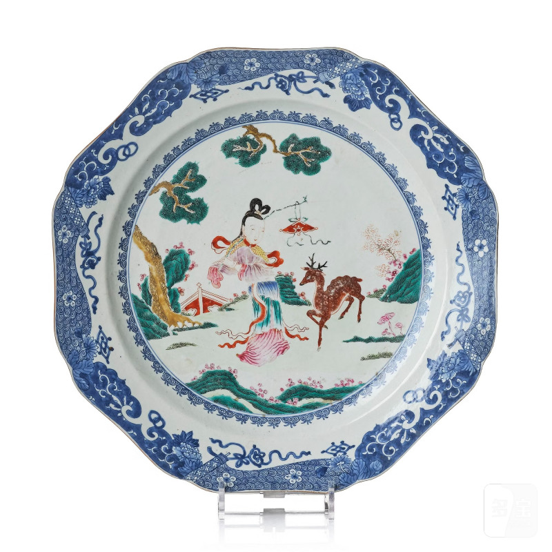 A famille rose serving dish,